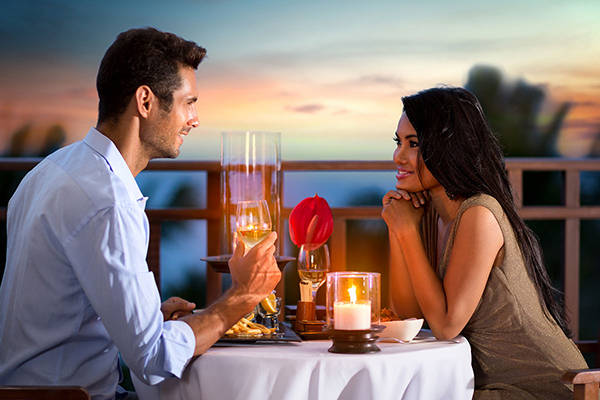 Unforgettable First Date Ideas Beyond Dinner and a Movie